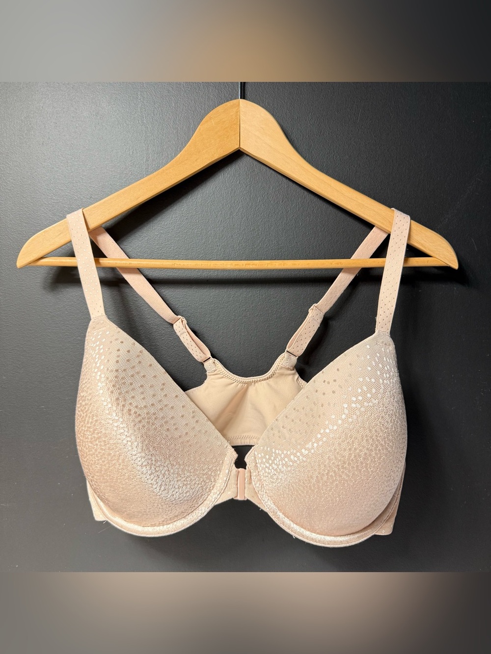 Wacoa Women's Back Appeal Front Close Contour T-Shirt Bra 853403
